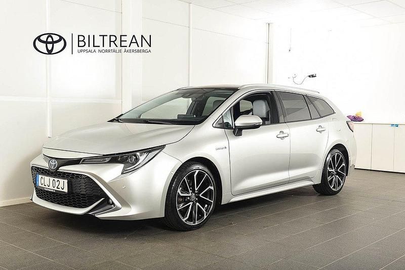 Silver Begagnad 2019 Toyota Corolla Executive Kombi | 259 900 kr (Marknadspris) - Bild 1/4