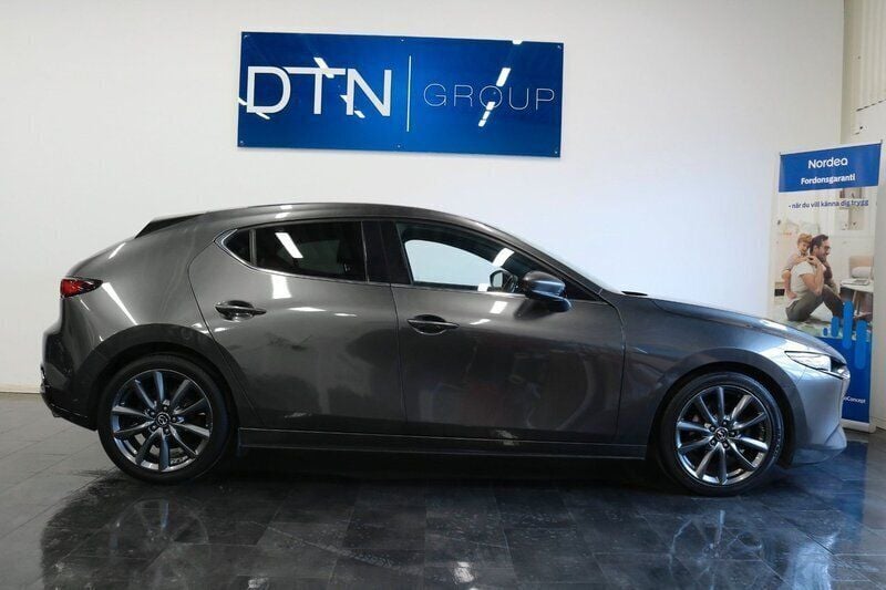 Begagnad 2019 Mazda 3 Halvkombi | 169 500 kr - Bild 1/4