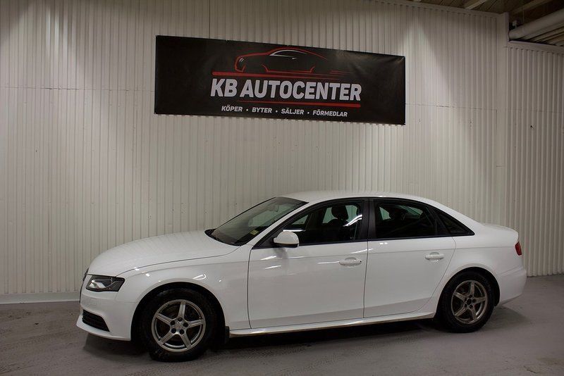 Begagnad Audi A4 143 HK (105 kW) 2011 Vit Sedan