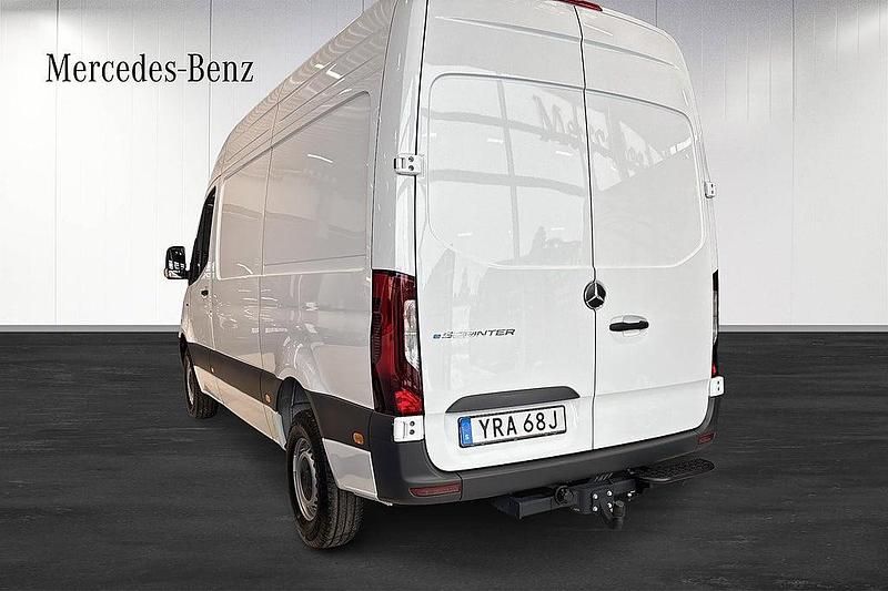 Ny Mercedes E-Sprinter 114 kW (156 HK) 2025 Vit Van