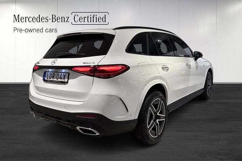 Begagnad Mercedes GLC300e AMG 333 HK (244 kW) 2025 Vit SUV