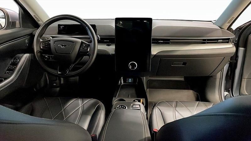 Begagnad Ford Mustang Mach-E Standard Range 221 kW (301 HK) 2022 Grå SUV