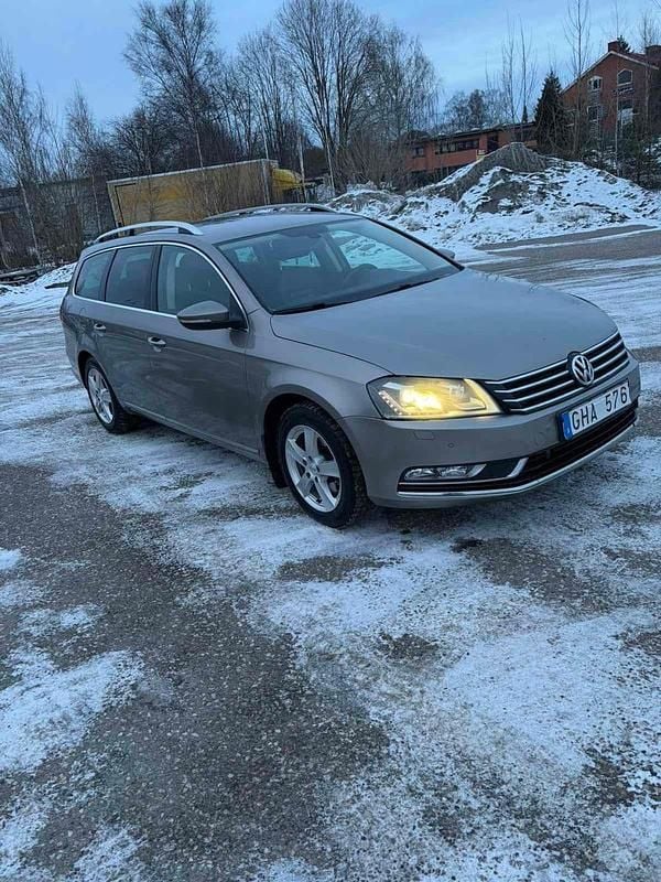 Begagnad VW Passat 150 HK (110 kW) 2012 Kombi