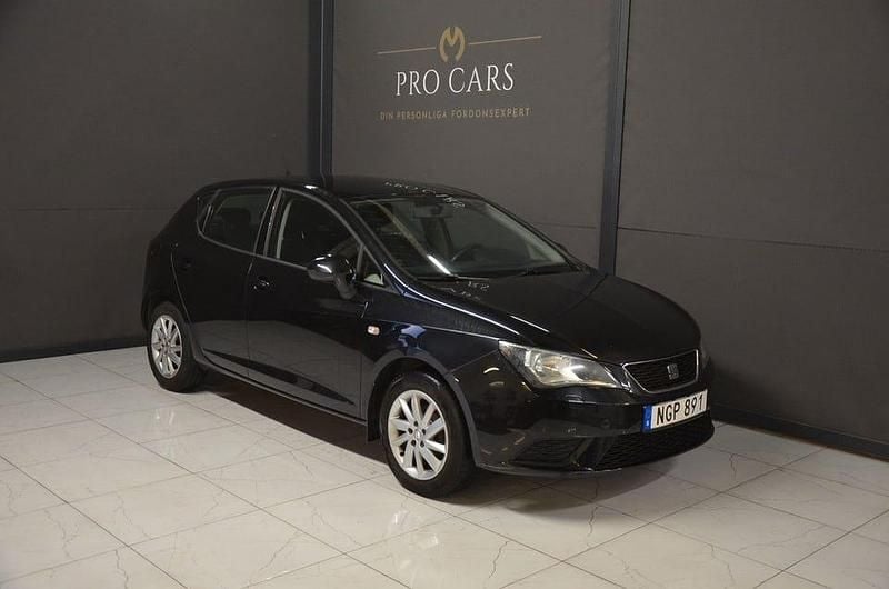 Svart Begagnad 2013 Seat Ibiza Style Halvkombi | 89 500 kr (Marknadspris) - Bild 1/4