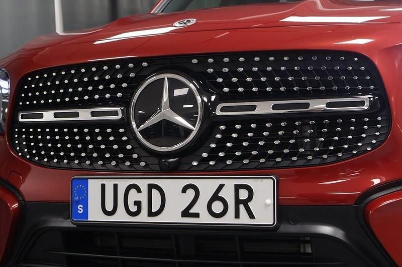 Begagnad Mercedes GLB220 AMG 190 HK (139 kW) 2024 Röd SUV