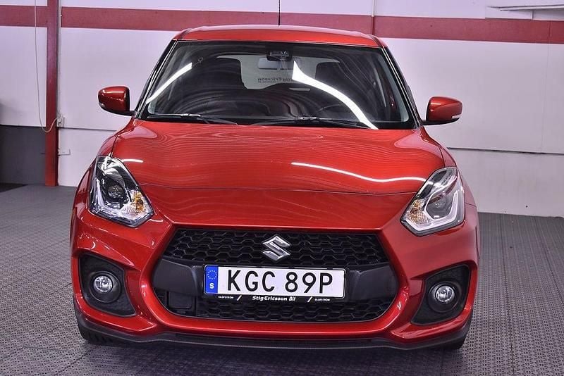 Begagnad Suzuki Swift Sport 129 HK (94 kW) 2020 Röd Halvkombi