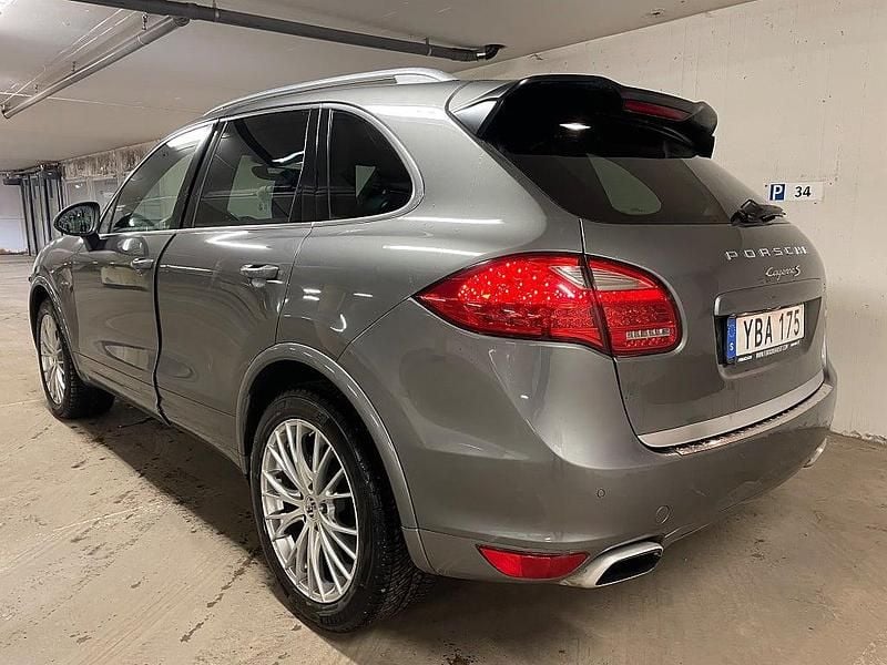 Begagnad Porsche Cayenne S 382 HK (280 kW) 2014 Grå SUV