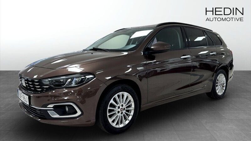 Begagnad 2022 Fiat Tipo Life Kombi | 159 900 kr - Bild 1/4