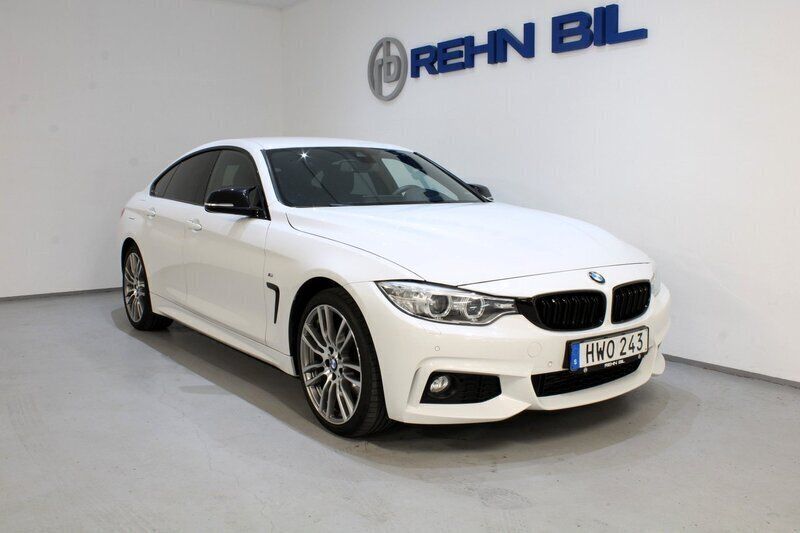 Vit Begagnad 2015 BMW 420 Gran Coupé M Sport Sportkupé | 249 900 kr (Lite dyr) - Bild 1/4