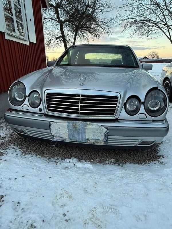 Begagnad Mercedes E290 1997