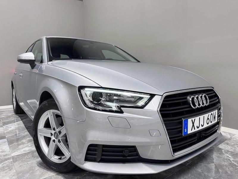 Begagnad Audi A3 Proline 116 HK (85 kW) 2020 Silver Sedan