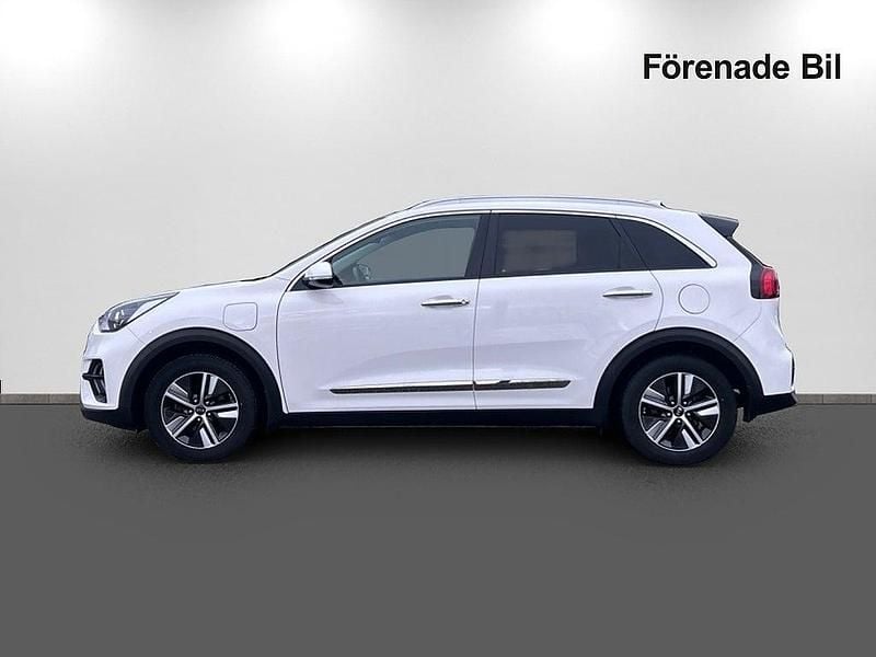 Begagnad Kia Niro Advance 141 HK (103 kW) 2020 Vit SUV