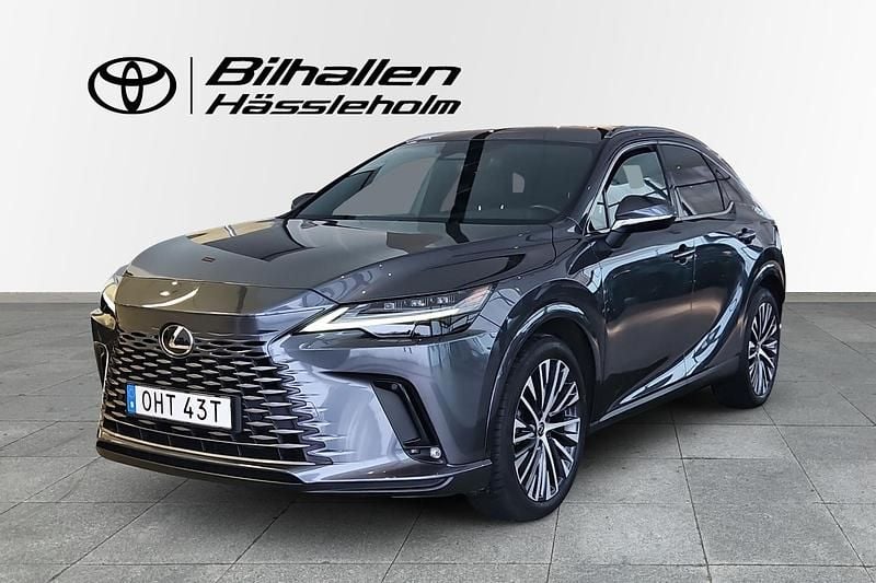 Begagnad Lexus RX450h+ 2023 Grå