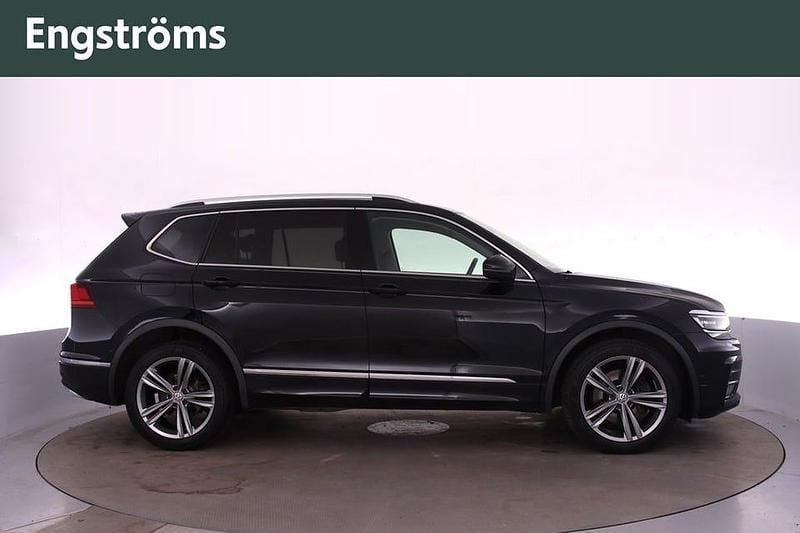 Begagnad VW Tiguan Allspace R-line 190 HK (139 kW) 2018 Svart SUV