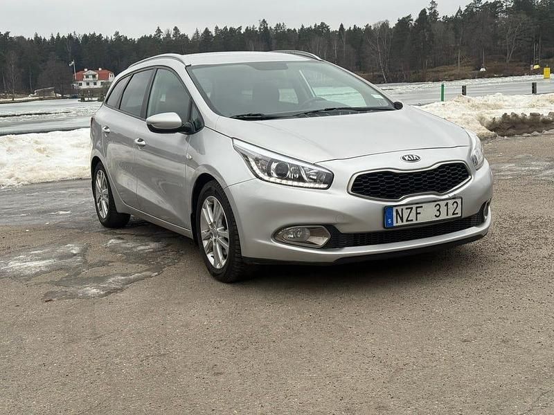 Begagnad Kia Ceed Sportswagon 90 HK (66 kW) 2014 Kombi