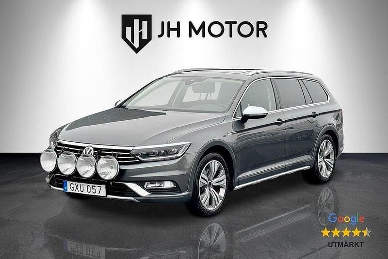 Mörkgrå (grå) Begagnad 2017 VW Passat Alltrack Kombi | 189 900 kr (Marknadspris) - Bild 1/4