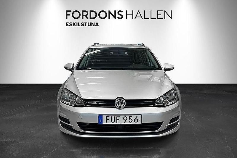 Begagnad VW Golf VII 110 HK (80 kW) 2015 Silver Kombi