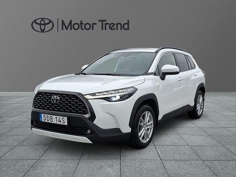 Begagnad Toyota Corolla Cross Style 200 HK (147 kW) 2025 Vit SUV