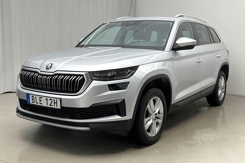 Silver Begagnad 2022 Skoda Kodiaq Business Line SUV | 354 900 kr (Marknadspris) - Bild 1/4