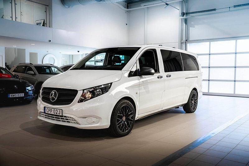 Vit Begagnad 2021 Mercedes Vito Minibuss | 449 900 kr - Bild 1/3