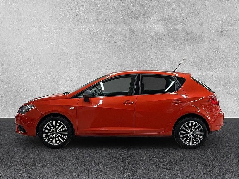 Begagnad Seat Ibiza Style 95 HK (69 kW) 2015 Röd Halvkombi