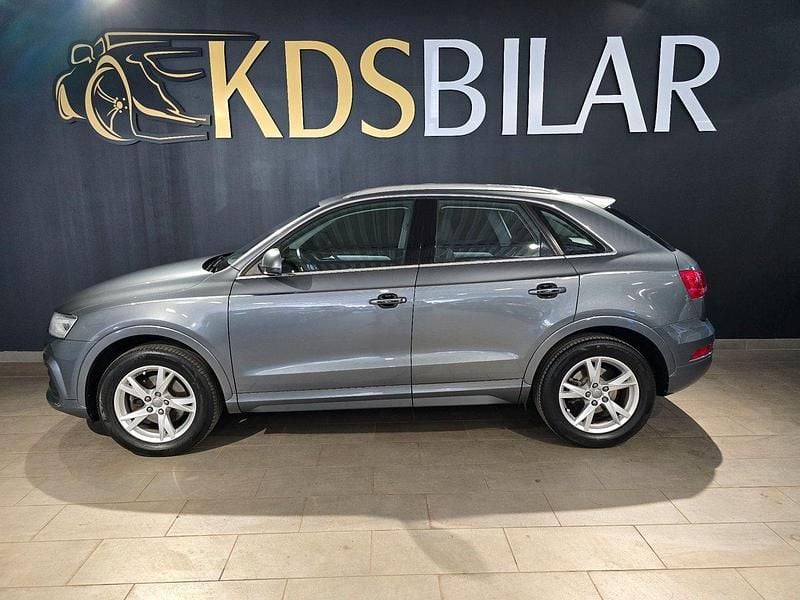 Grå Begagnad 2016 Audi Q3 Proline SUV | 169 900 kr (Marknadspris) - Bild 1/4