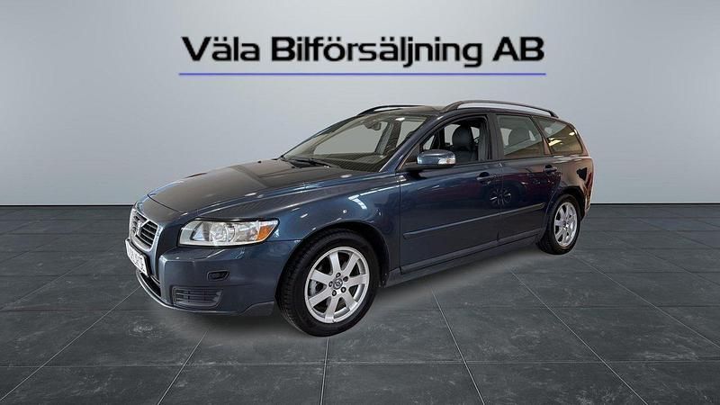 Blå Begagnad 2008 Volvo V50 Kombi | 37 900 kr (Marknadspris) - Bild 1/4