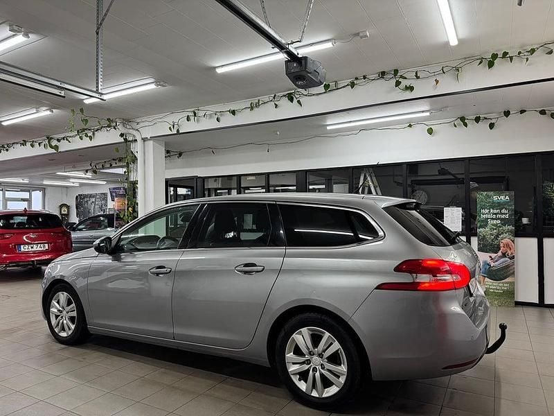Begagnad Peugeot 308 Active 110 HK (80 kW) 2015 Grå Kombi