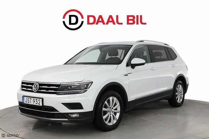 Vit Begagnad 2018 VW Tiguan Allspace SUV | 279 700 kr (Superpris) - Bild 1/4