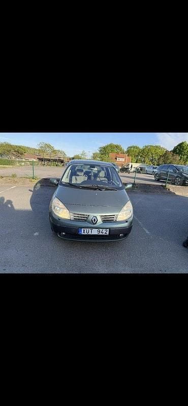 Grön Begagnad 2006 Renault Scénic II Minibuss | 14 000 kr (Bra pris) - Bild 1/3