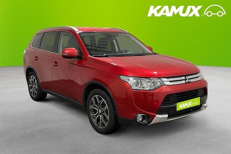 Begagnad Mitsubishi Outlander 150 HK (110 kW) 2014 Röd SUV