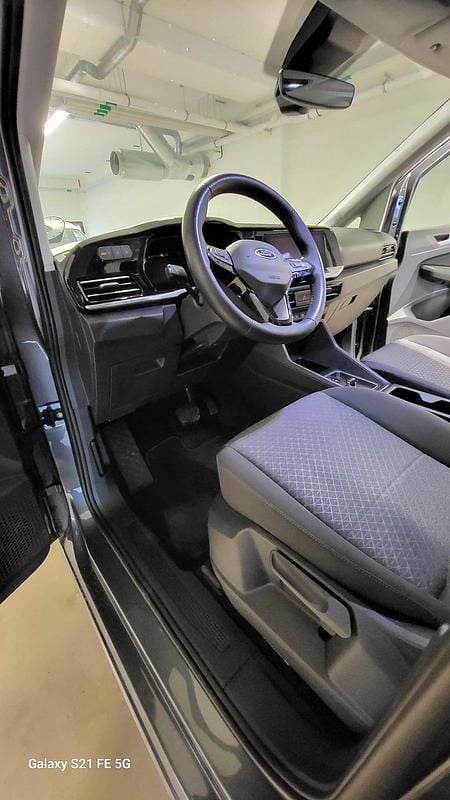 Begagnad Ford Tourneo 2025 Kombi