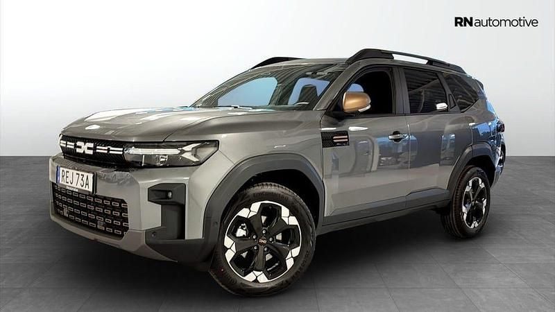 Grå Ny 2025 Dacia Bigster Extreme SUV | 372 800 kr (Marknadspris) - Bild 1/4