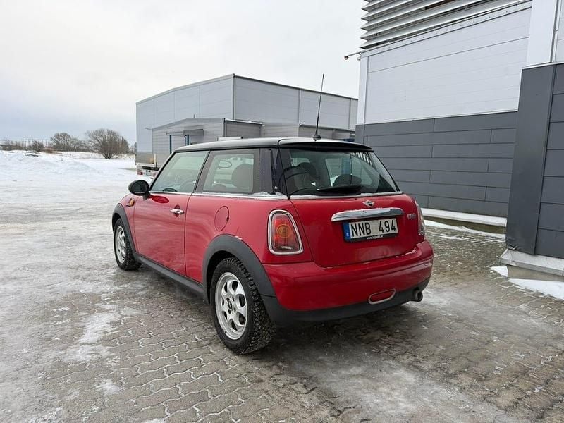 Begagnad Mini Cooper 120 HK (88 kW) 2007 Halvkombi