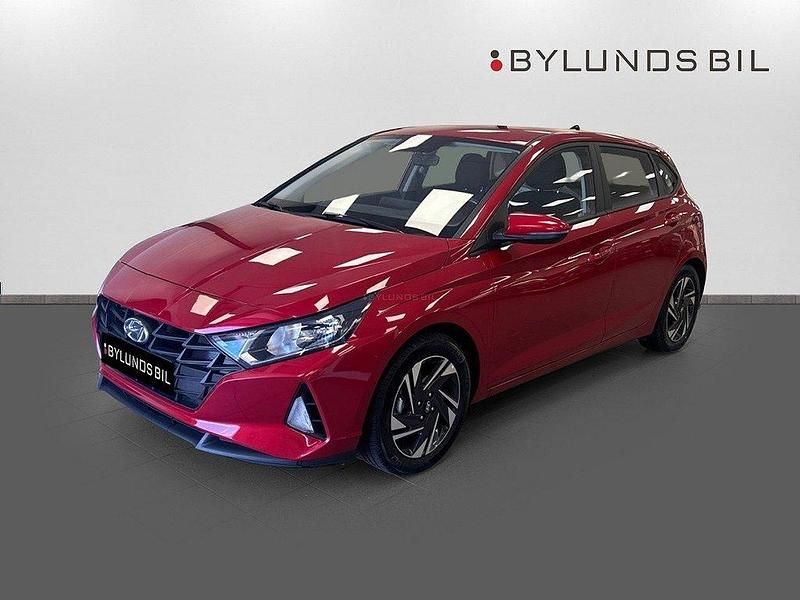 Röd Begagnad 2022 Hyundai i20 Essential Halvkombi | 169 000 kr - Bild 1/4