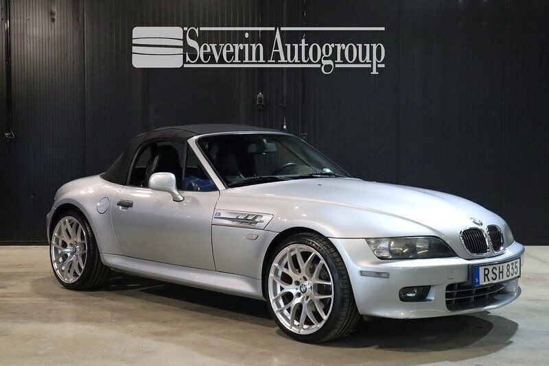 Grå Begagnad 1998 BMW Z3 M Sport Cab | 139 900 kr (Lite dyr) - Bild 1/4