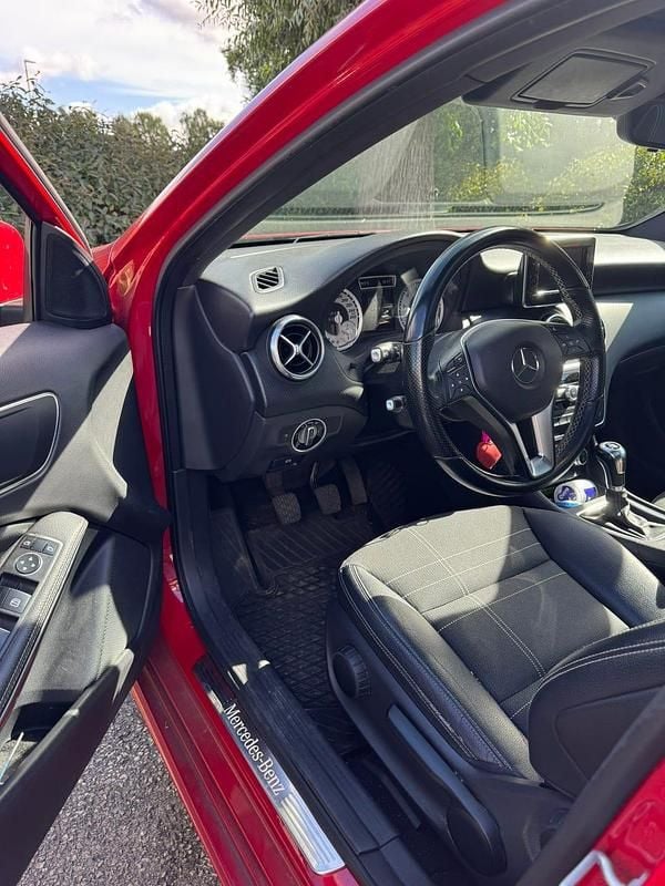 Begagnad Mercedes A200 156 HK (114 kW) 2014