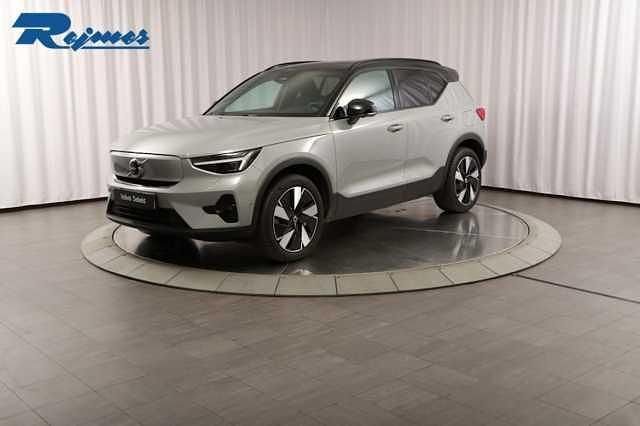 Grå (vapour grey metallic) Begagnad 2025 Volvo EX40 Performance SUV | 509 900 kr (Marknadspris) - Bild 1/4
