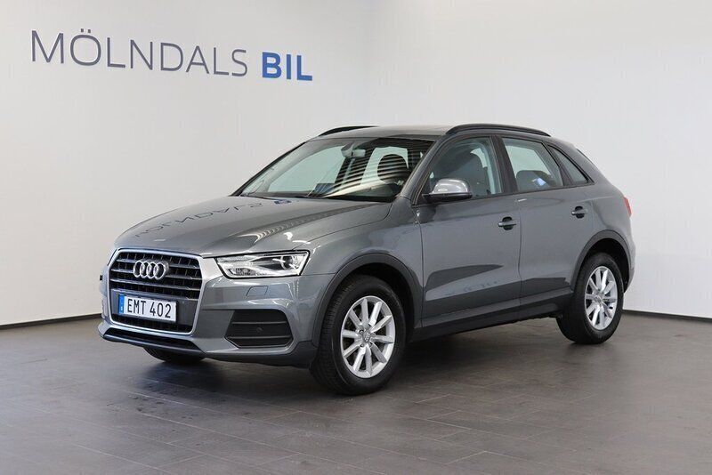 Grå Begagnad 2015 Audi Q3 Sport SUV | 159 900 kr (Marknadspris) - Bild 1/4