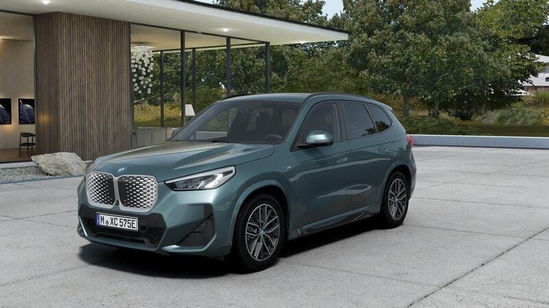 Okänd Ny 2025 BMW iX1 Efficient Dynamics SUV | 529 800 kr (Bra pris) - Bild 1/4