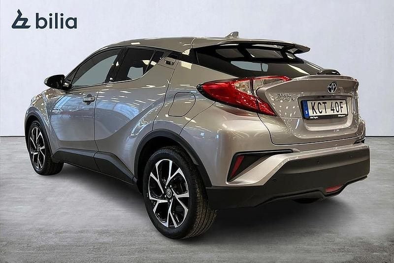 Begagnad Toyota C-HR Edition 124 HK (91 kW) 2019 Mörkgrå SUV