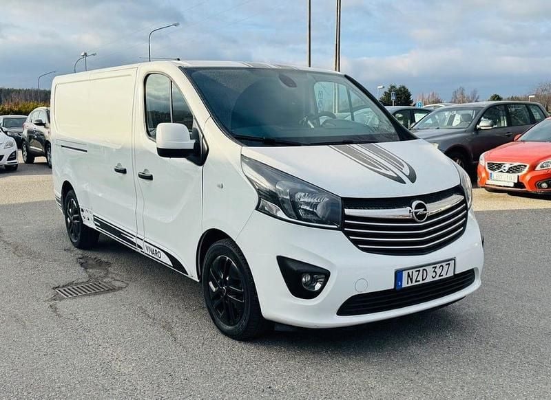 Vit Begagnad 2019 Opel Vivaro Sport Minibuss | 99 900 kr (Marknadspris) - Bild 1/4