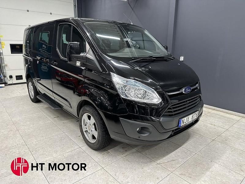 Svart Begagnad 2013 Ford Tourneo Custom Van | 189 400 kr (Marknadspris) - Bild 1/4