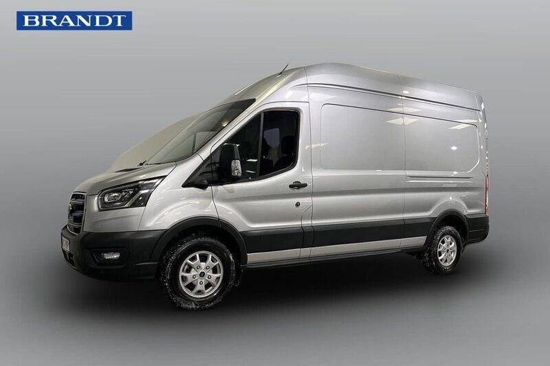 Grå Begagnad 2022 Ford Econoline Trend Van | 399 000 kr - Bild 1/4