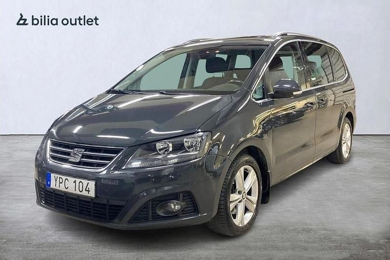 Grå Begagnad 2017 Seat Alhambra Minibuss | 199 900 kr (Marknadspris) - Bild 1/3