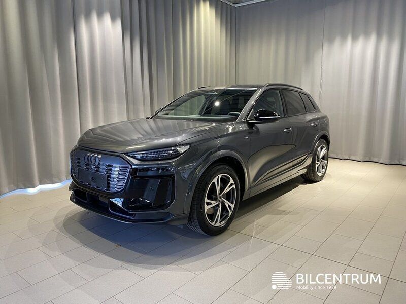 Grå Ny 2025 Audi Q6 e-tron S-Line SUV | 1 000 100 kr (Bra pris) - Bild 1/4