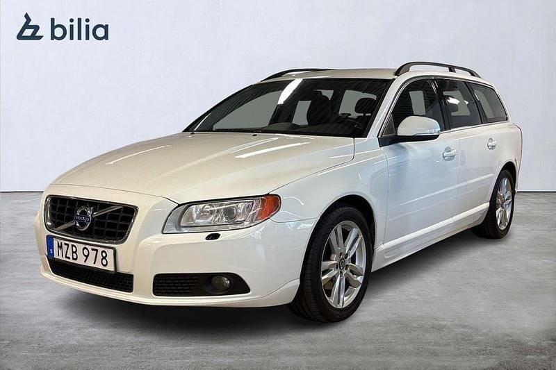 Vit Begagnad 2012 Volvo V70 Momentum Kombi | 114 500 kr (Marknadspris) - Bild 1/4