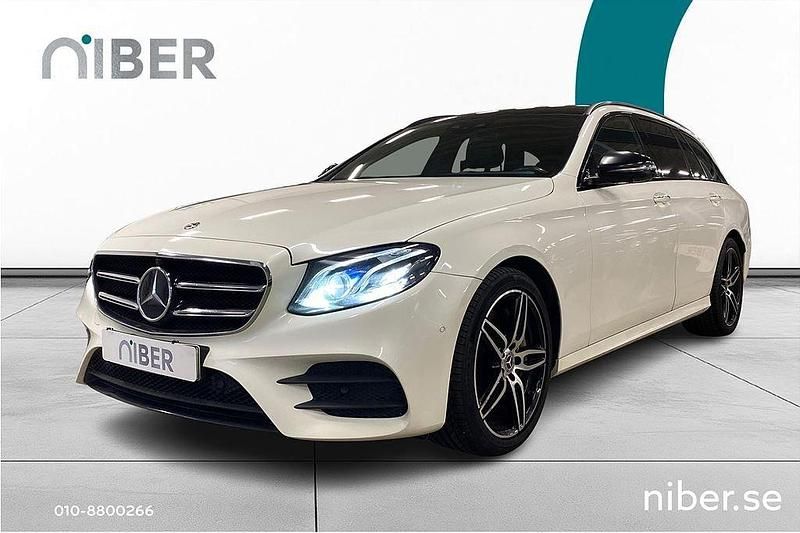 Vit Begagnad 2018 Mercedes E400 AMG Kombi | 299 900 kr (Marknadspris) - Bild 1/4