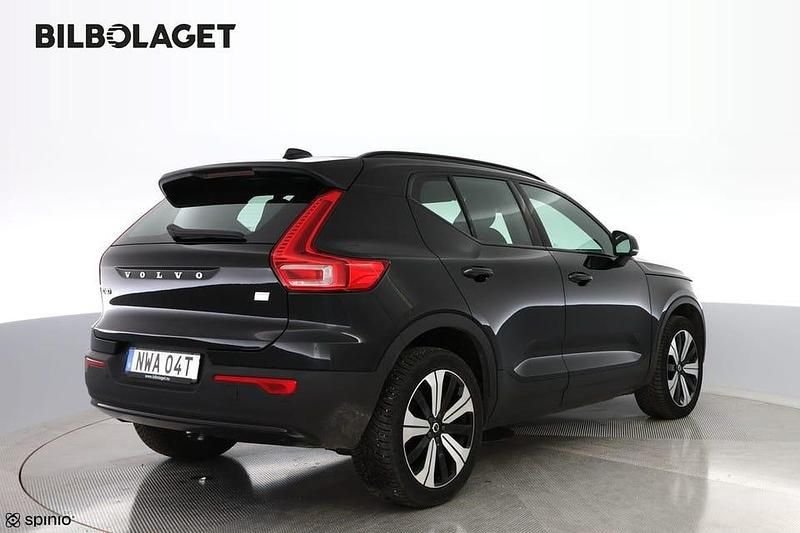 Begagnad Volvo XC40 Core 185 kW (252 HK) 2022 Svart SUV