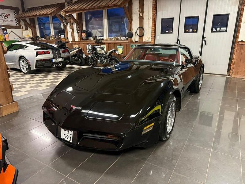 Begagnad Chevrolet Corvette C3 193 HK (141 kW) 1980 Svart Sportkupé